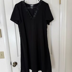 NWT  DKNY Black Mini Dress with Short Sleeves Size Medium